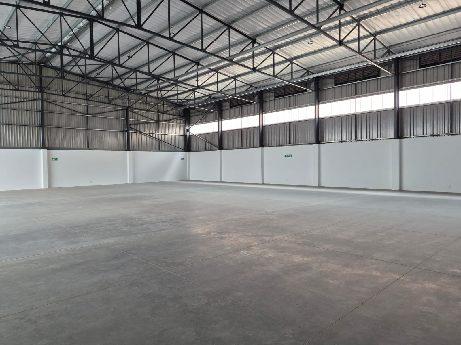 Warehouse for rent in Fairview, Port Elizabeth, 8 Blackwood Crescent, Fairview, Port Elizabeth, Eastern Cape, 1085 m²