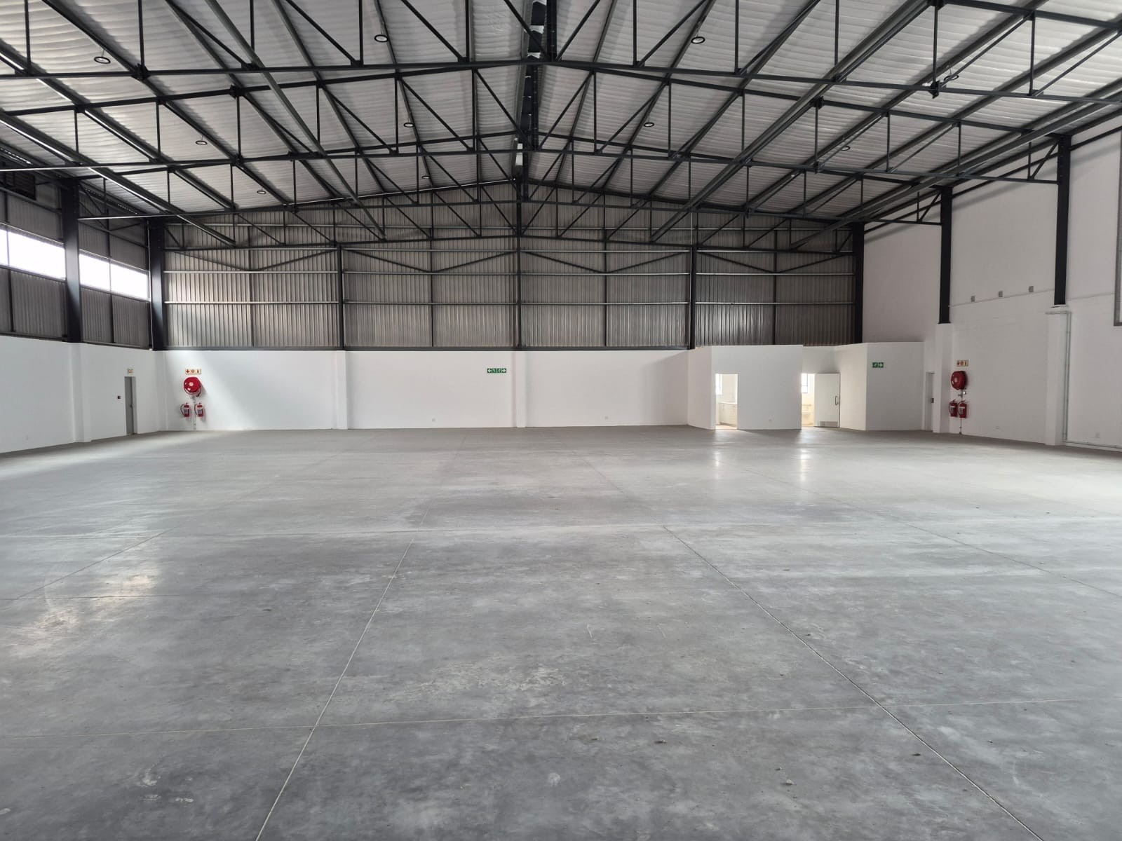 Warehouse for rent in Fairview, Port Elizabeth, 8 Blackwood Crescent, Fairview, Port Elizabeth, Eastern Cape, 1085 m²