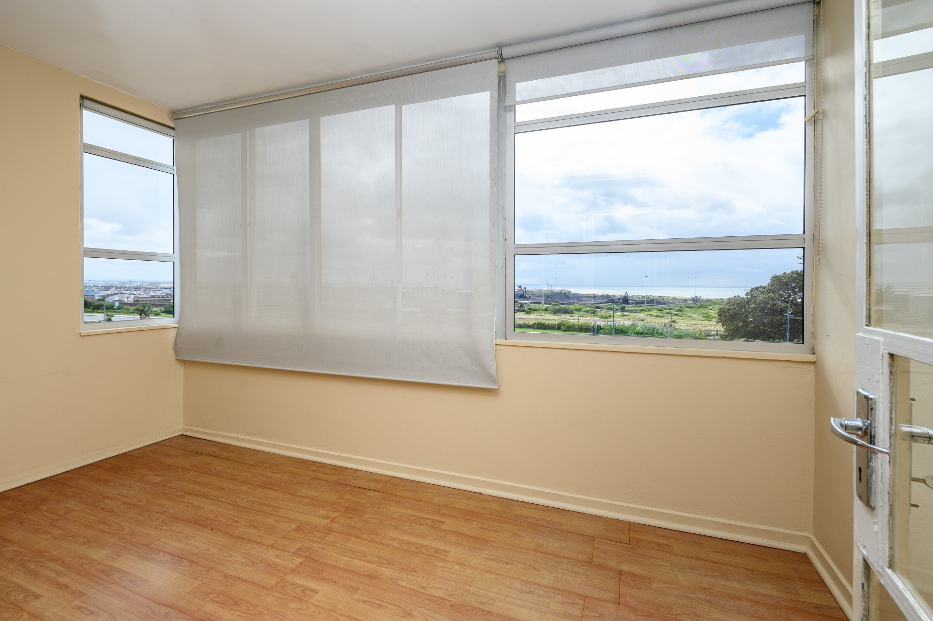 Apartment for sale in Humewood, Port Elizabeth, 110 m²