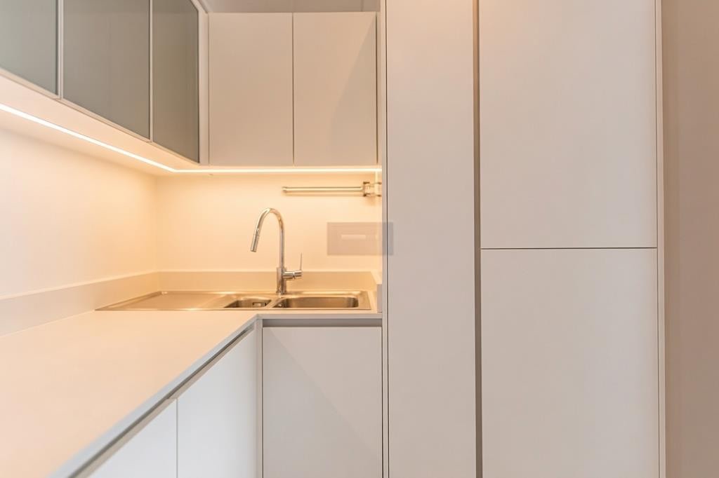 Apartment for rent in Sandown, Sandton, 6112 (6th floor), THE LEONARDO, 75 MAUDE, Sandown, Sandton, Gauteng, 110 m²