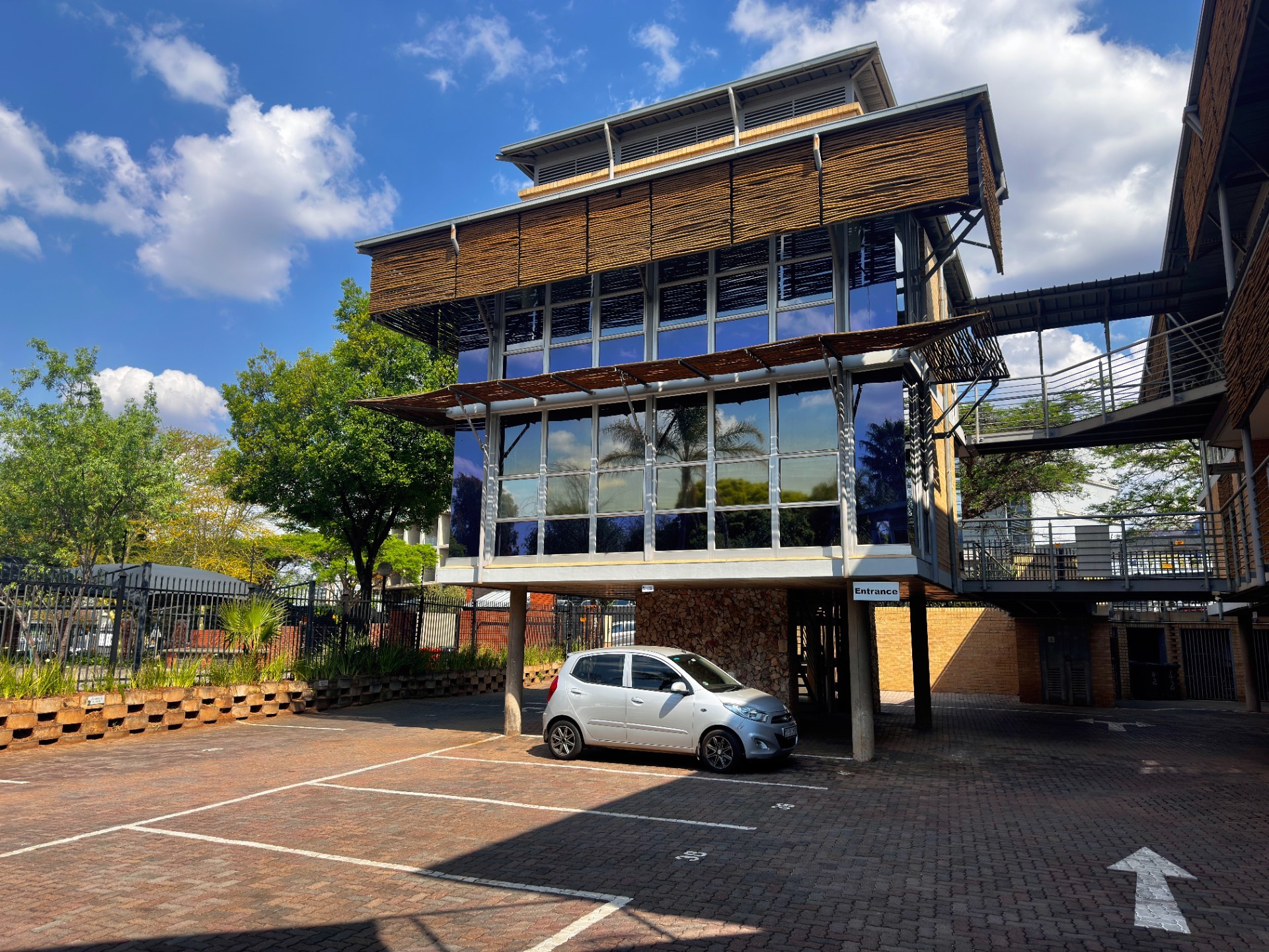 Office for rent in Lynnwood Glen, Pretoria, 174 m²