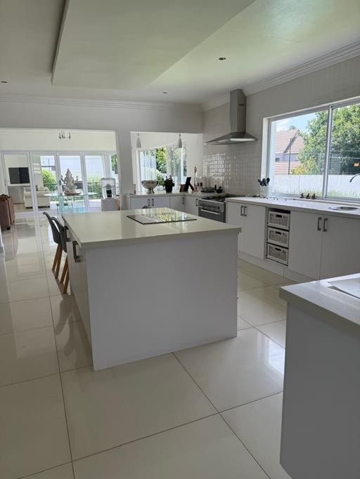 House for rent in Bryanston, Sandton, 529 m²