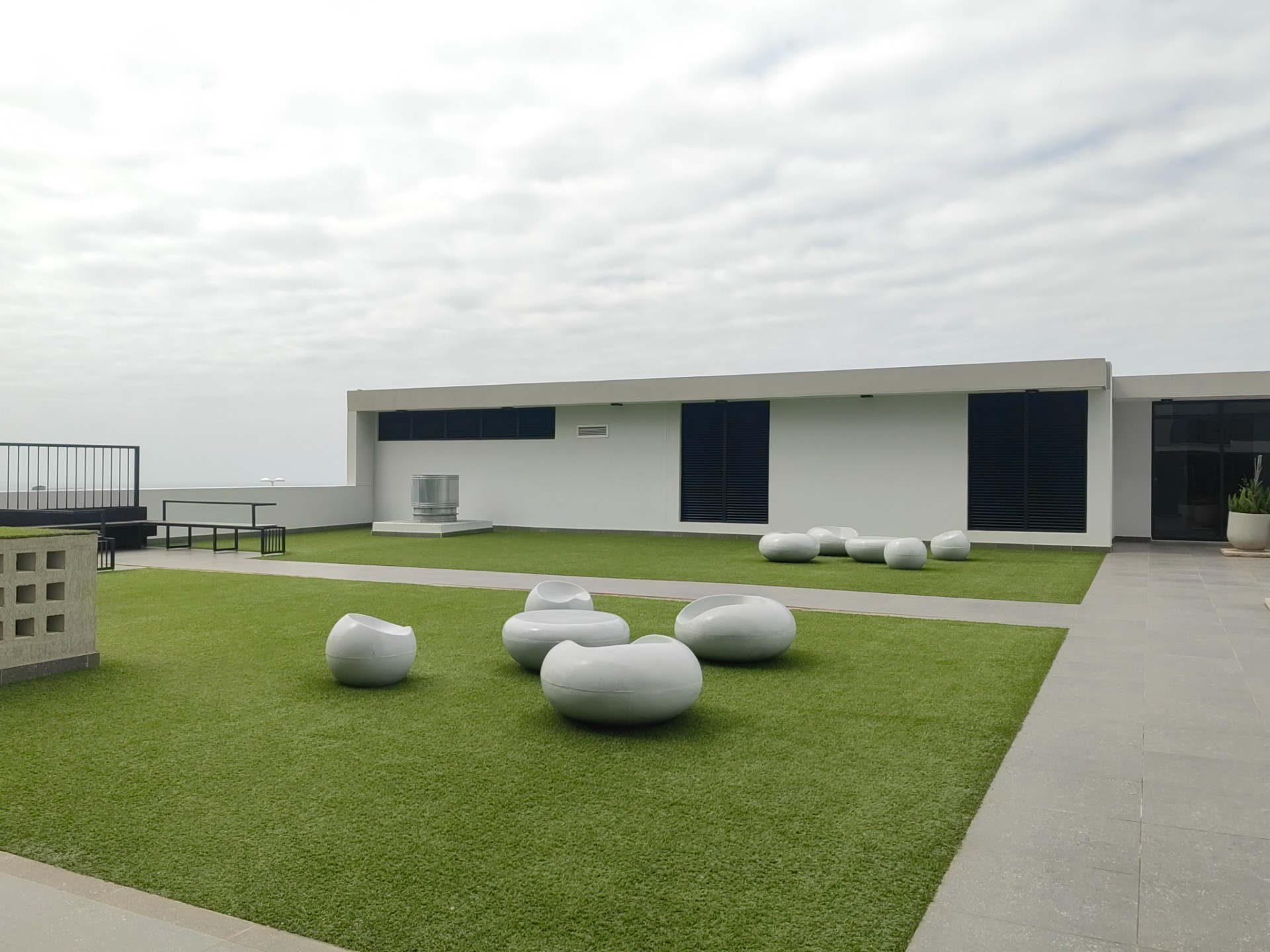 Apartment for rent in Umhlanga Ridgeside, Umhlanga, KwaZulu Natal, 109 m²