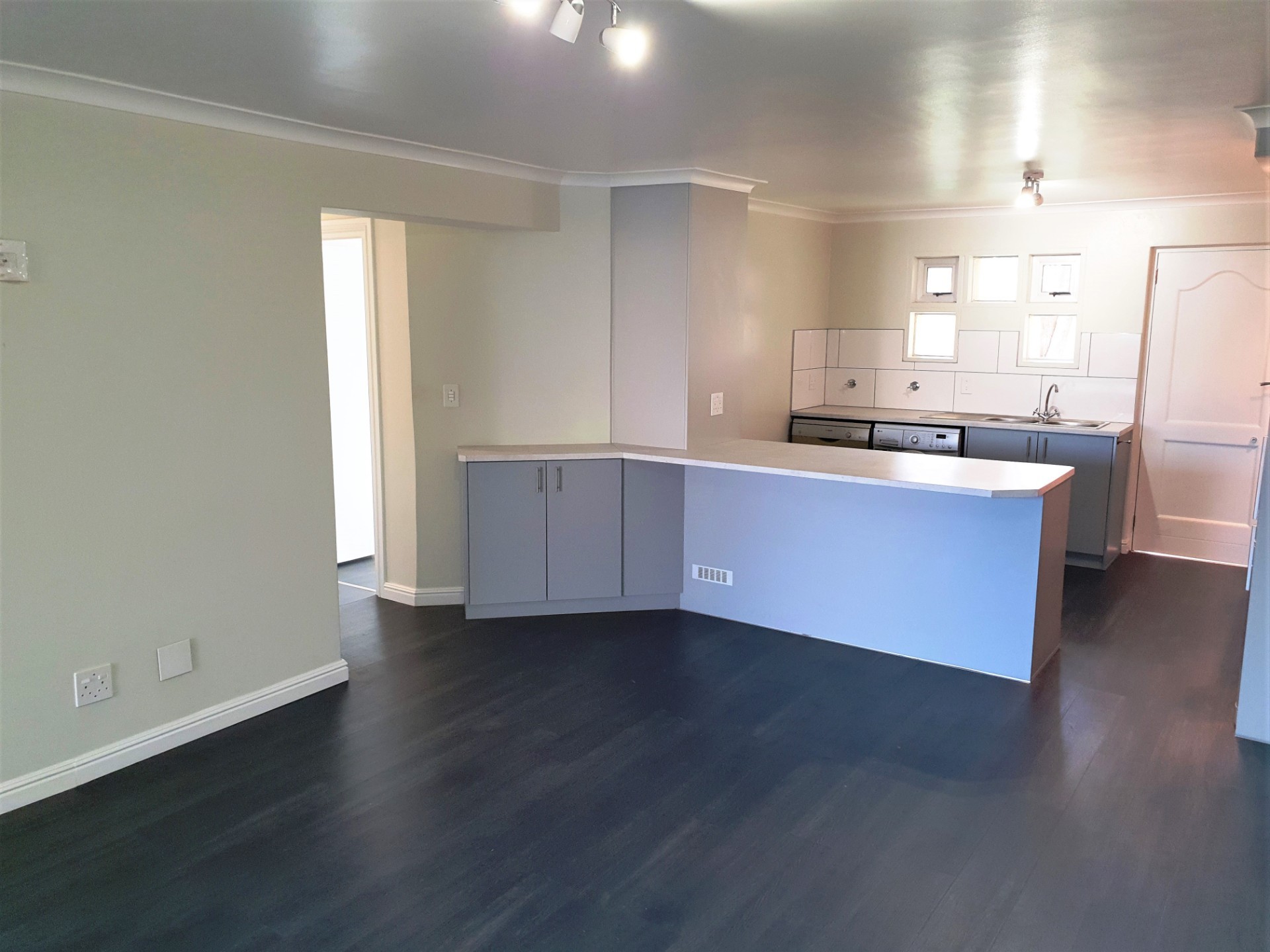 Apartment for sale in Knysna Central, Knysna, 16, Summer Place, 67A Main Road, Knysna Central, Knysna, Western Cape, 107 m²