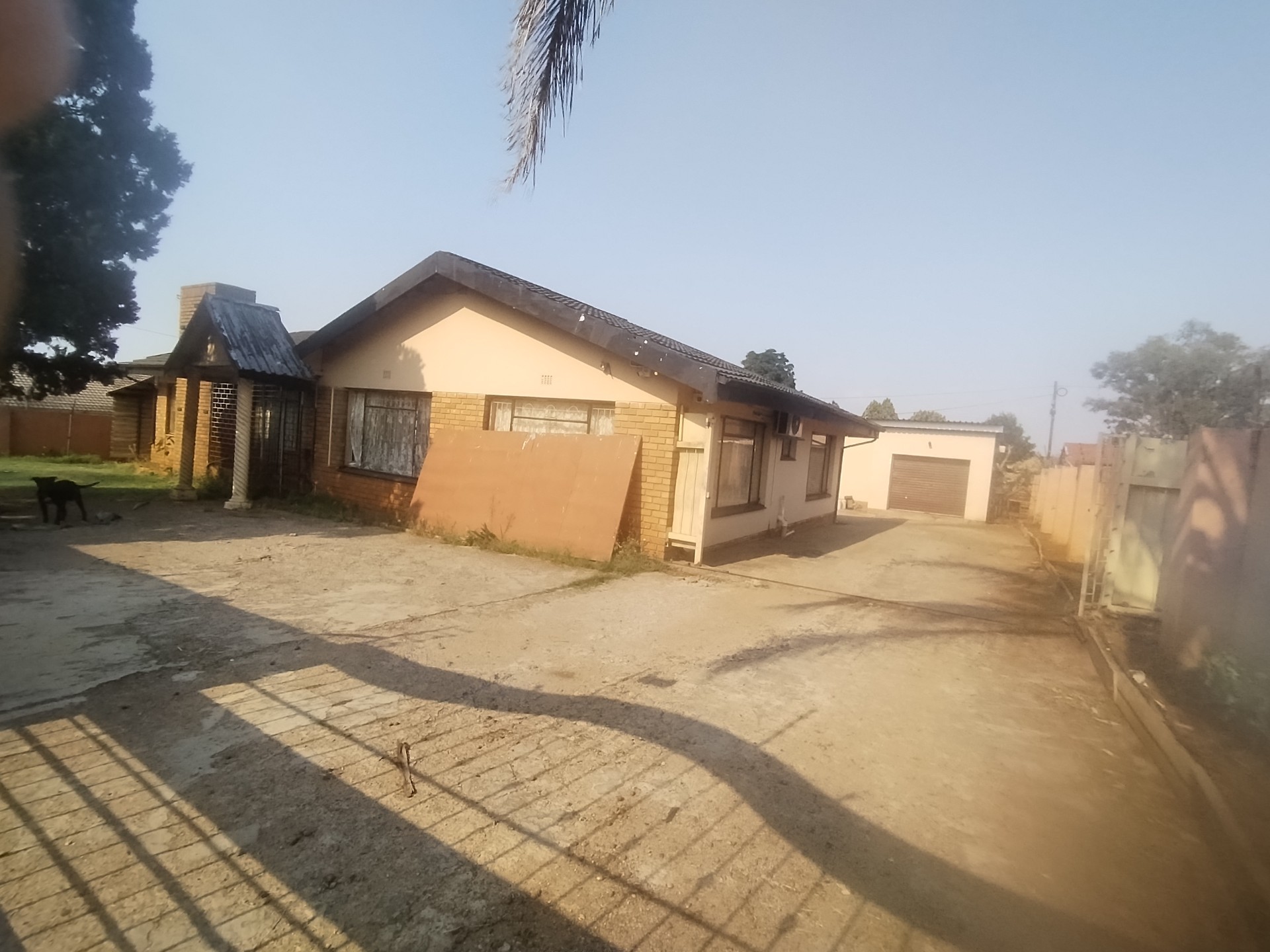 House for sale in Lennoxton, Newcastle, KwaZulu Natal, 1262 m²