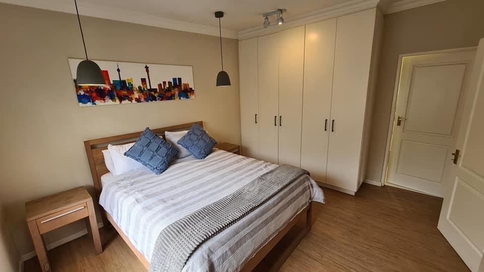 Cottage for rent in River Club, Sandton, 65 m²