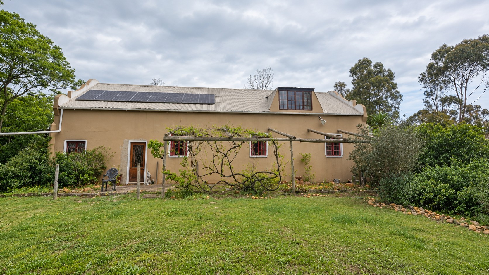 Small Holding for sale in Swellendam, 6424 m²