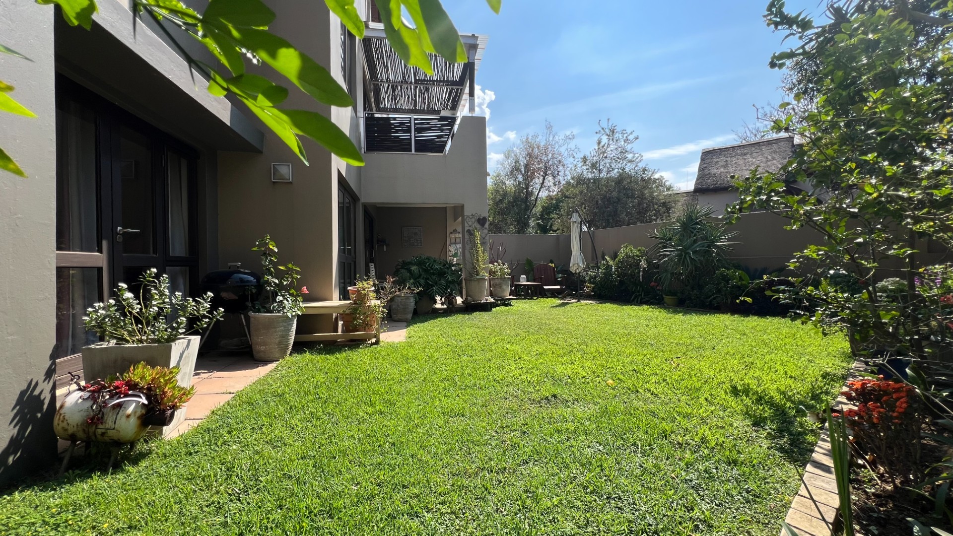 Apartment for sale in Fourways Gardens, Sandton, 72 m²