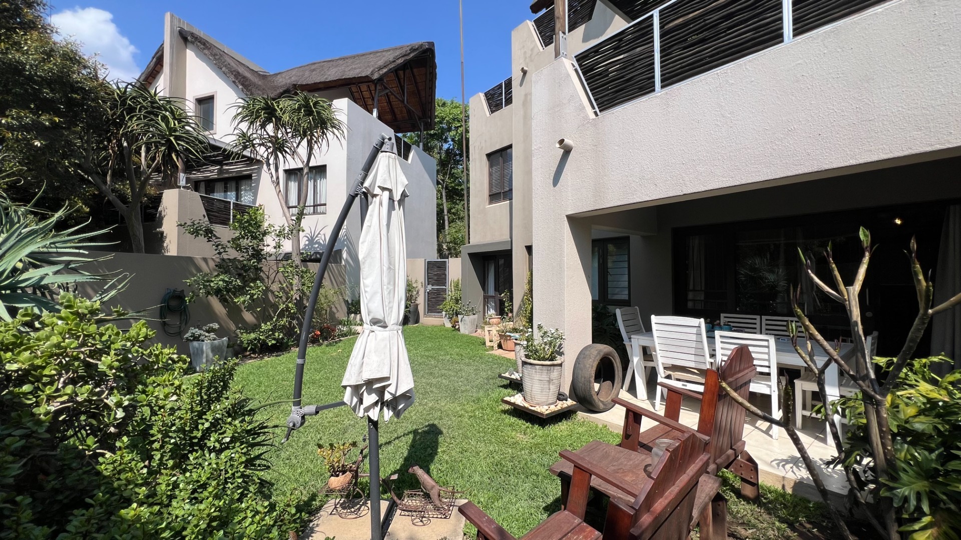 Apartment for sale in Fourways Gardens, Sandton, 72 m²