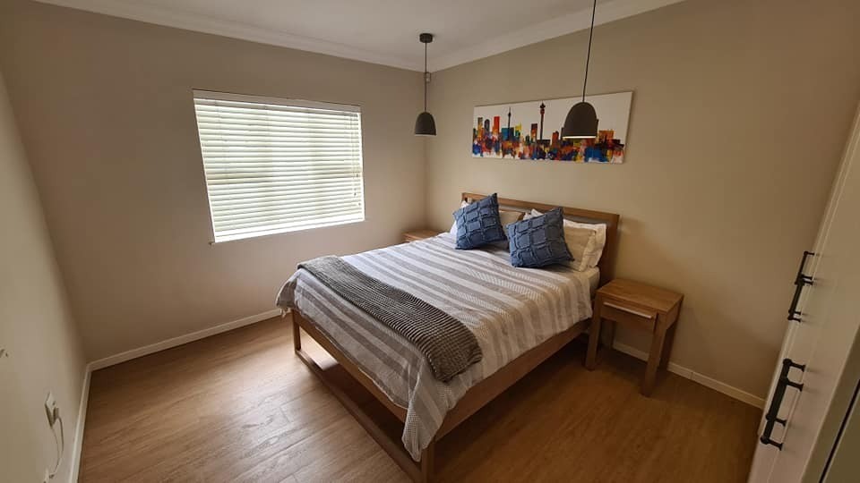 Cottage for rent in Sandton Central, Sandton, 60 m²