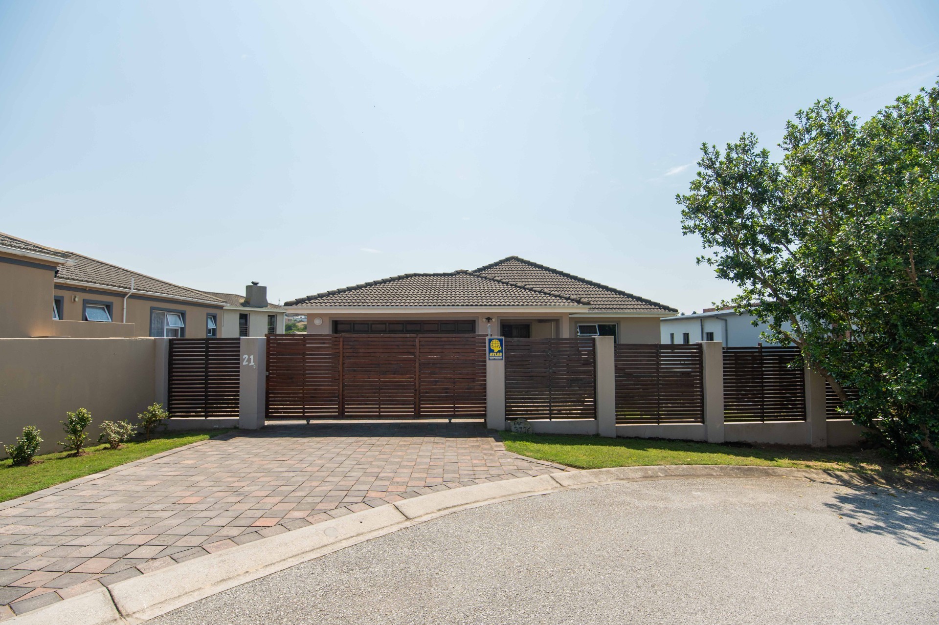 House for sale in Lovemore Park, Port Elizabeth, 234 m²