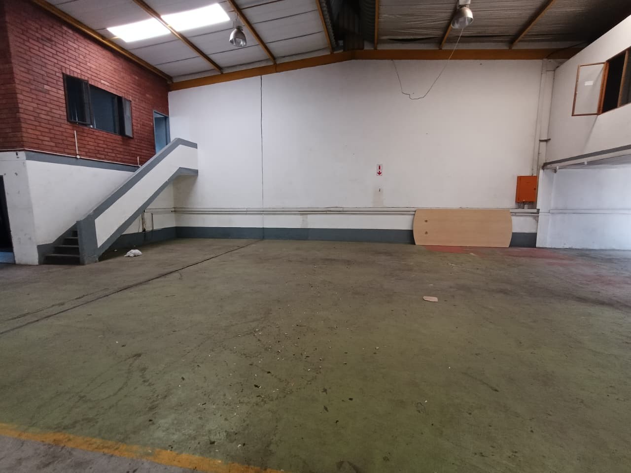 Industrial Property for rent in Westmead, Pinetown, KwaZulu Natal, 355 m²