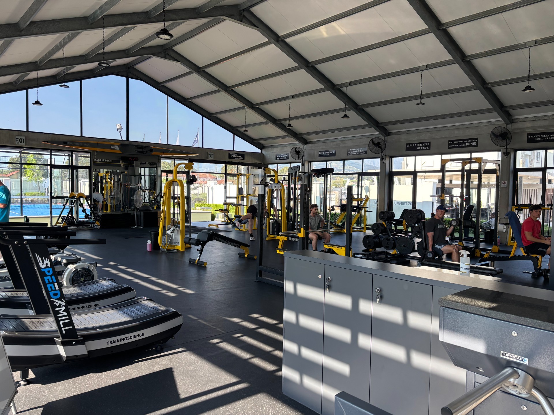 Apartment for rent in The Huntsman, Somerset West, 40 m²