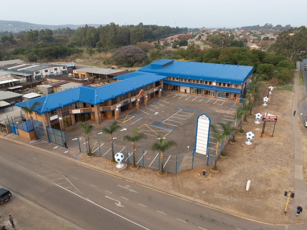 Commercial Property for sale in Jan Niemand Park, Pretoria, 3281 m²