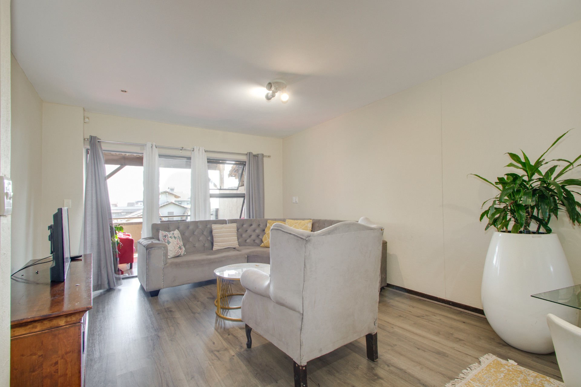 Apartment for rent in Morningside, Sandton, 114 m²