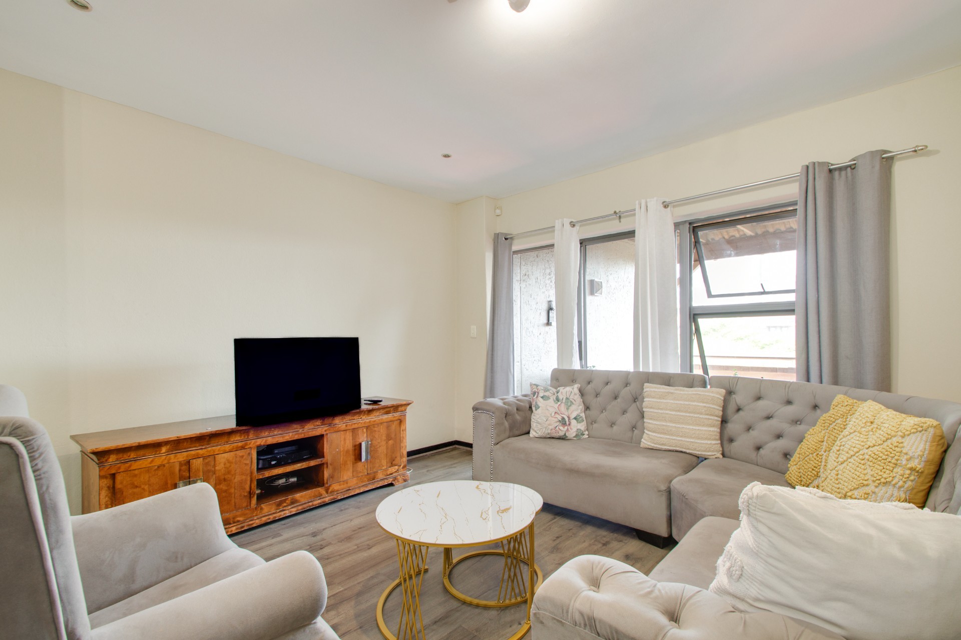 Apartment for rent in Morningside, Sandton, 114 m²