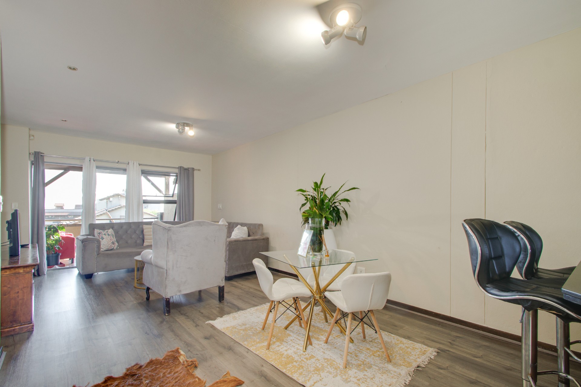 Apartment for rent in Morningside, Sandton, 114 m²