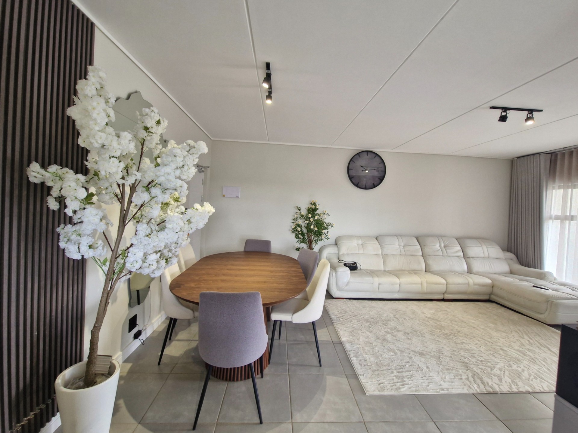 Apartment for rent in Waterfall, Midrand, A10  (1st floor), Munyaka Estate, 11 Munyaka BLVD, Waterfall, Midrand, Gauteng, 121 m²
