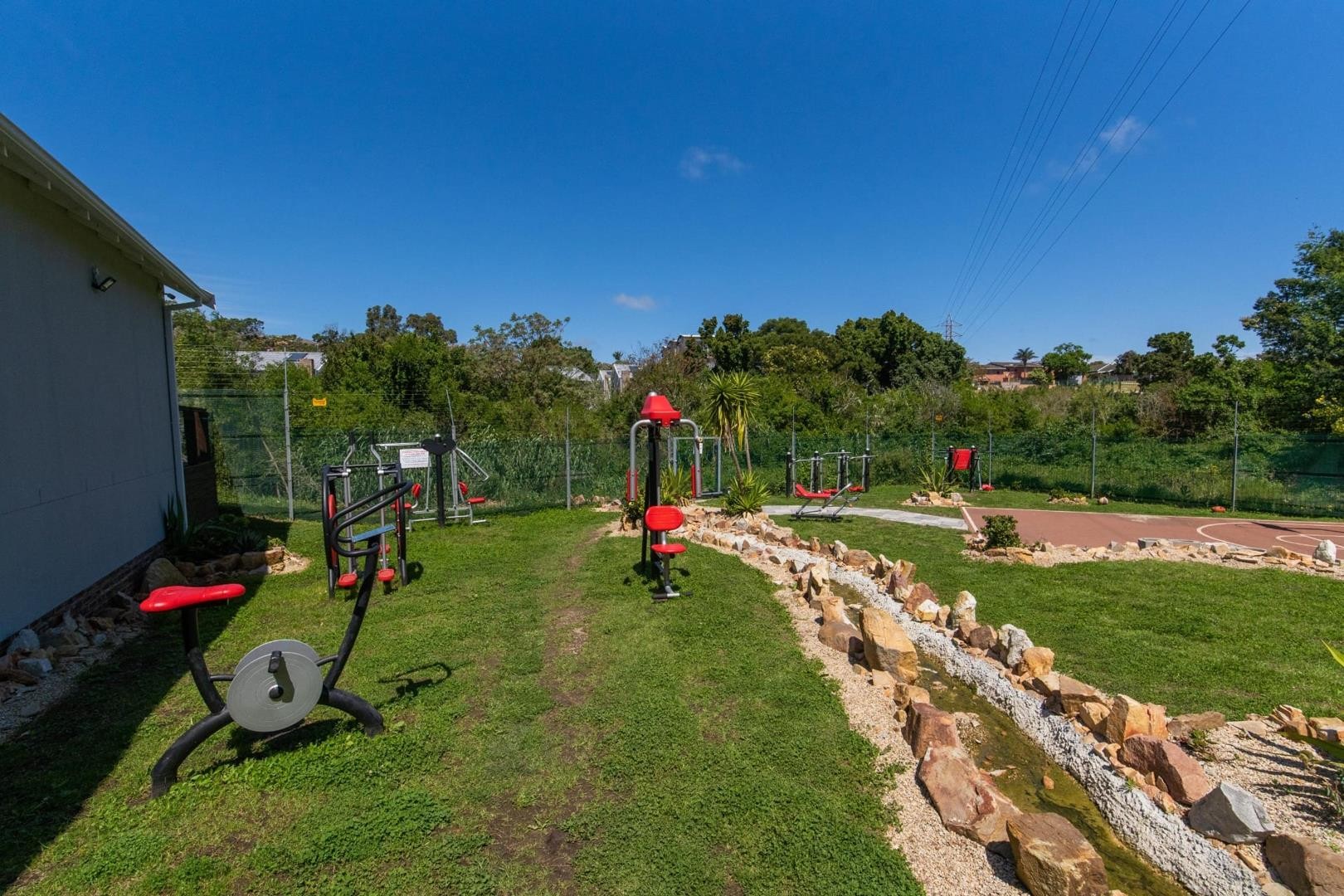 Apartment for sale in Westering, Port Elizabeth, 56 m²