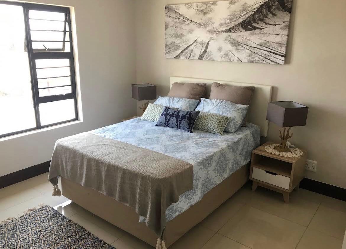 Apartment for rent in Crowthorne AH, Midrand, 12A  (2nd floor), The Edwards Place, 24 Edwards Evenue, Crowthorne AH, Midrand, Gauteng, 90 m²