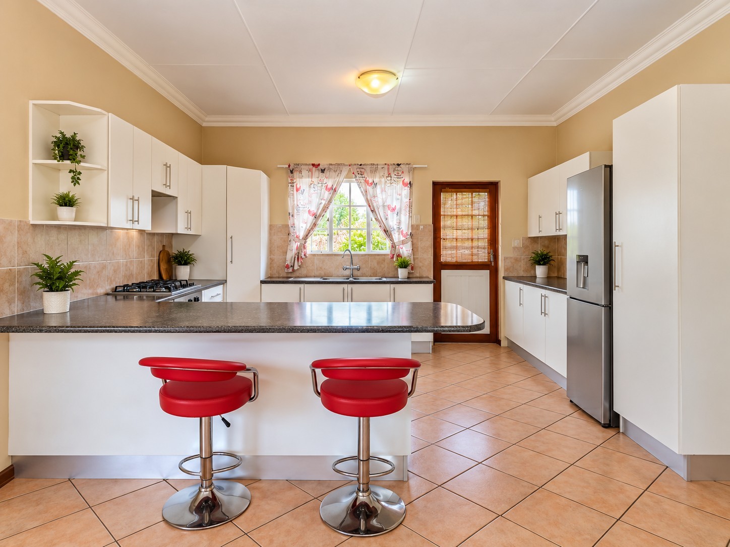 Townhouse for rent in Radiokop, Roodepoort, 156 m²
