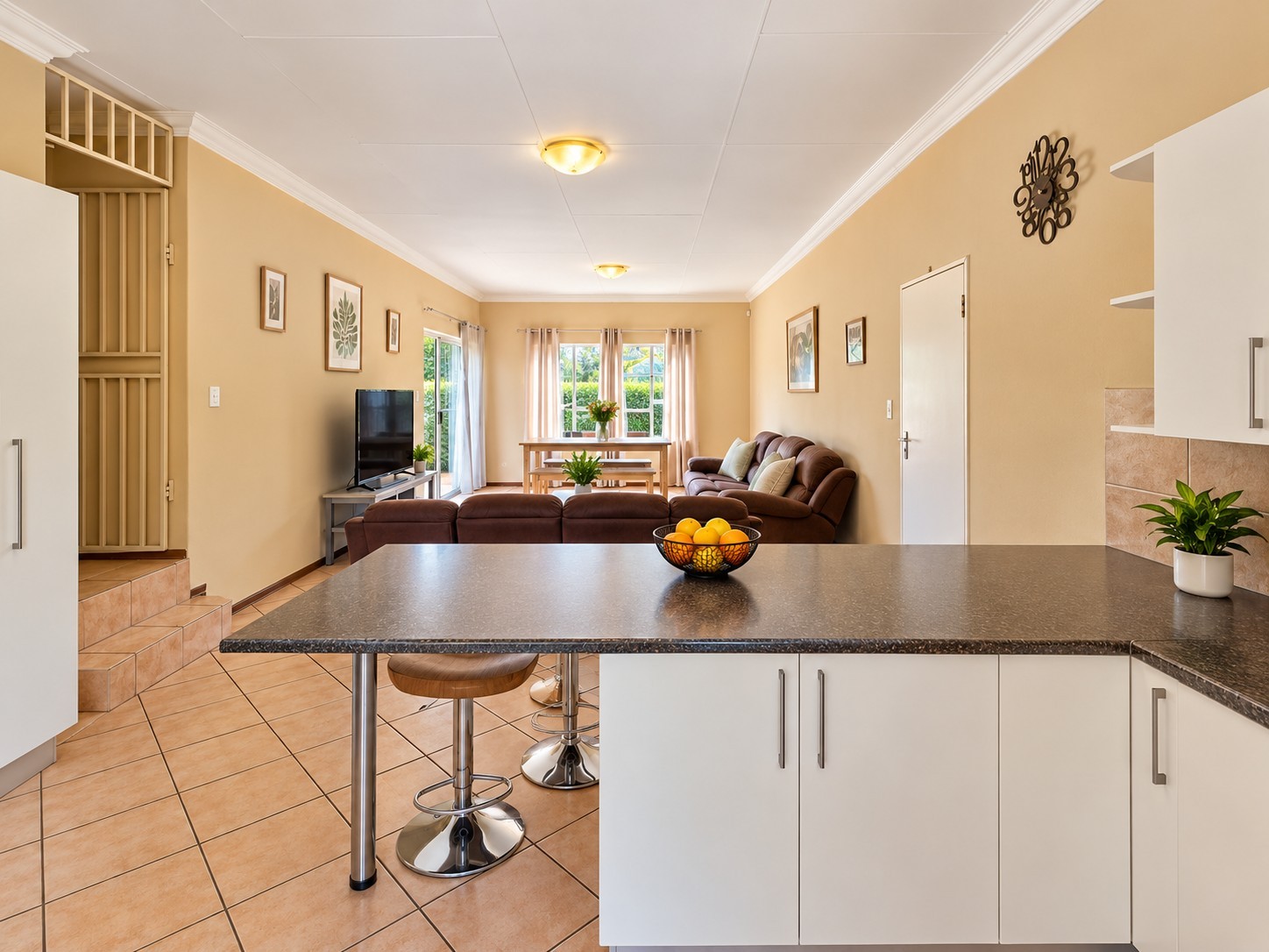 Townhouse for rent in Radiokop, Roodepoort, 156 m²