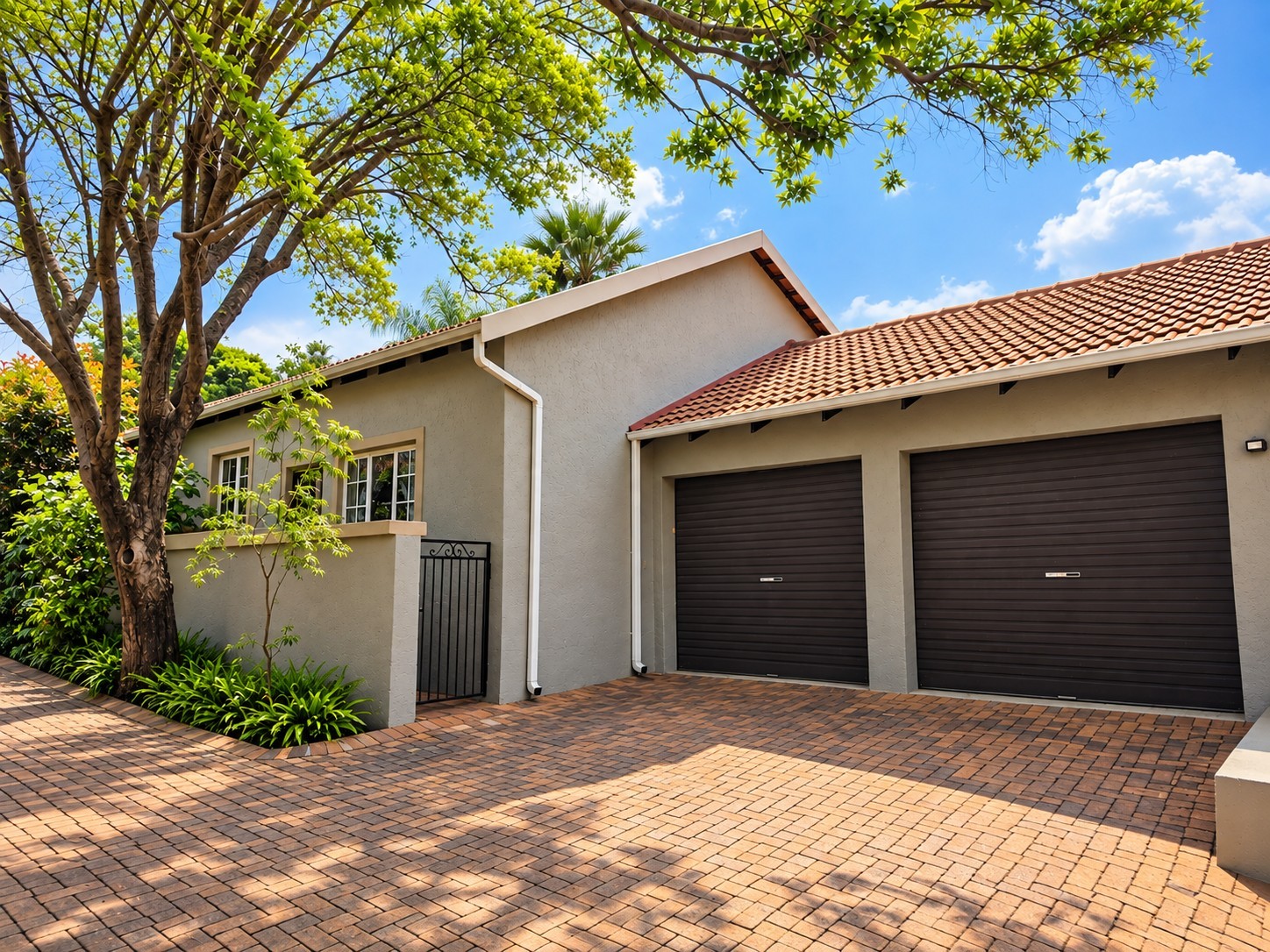 Townhouse for rent in Radiokop, Roodepoort, 156 m²