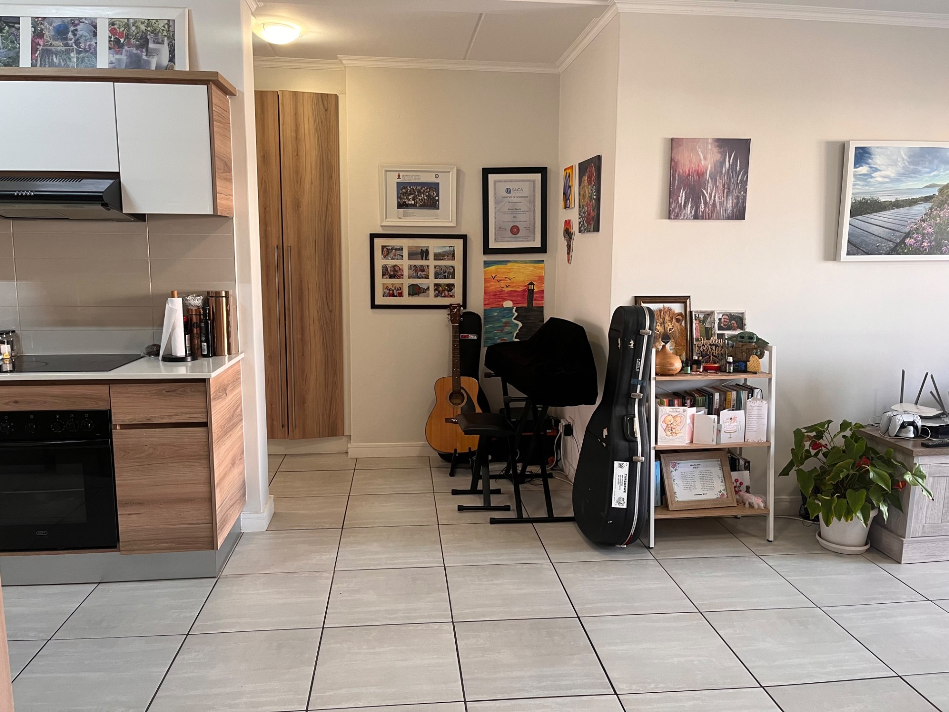 Apartment for rent in Waterfall, Midrand, 107 m²