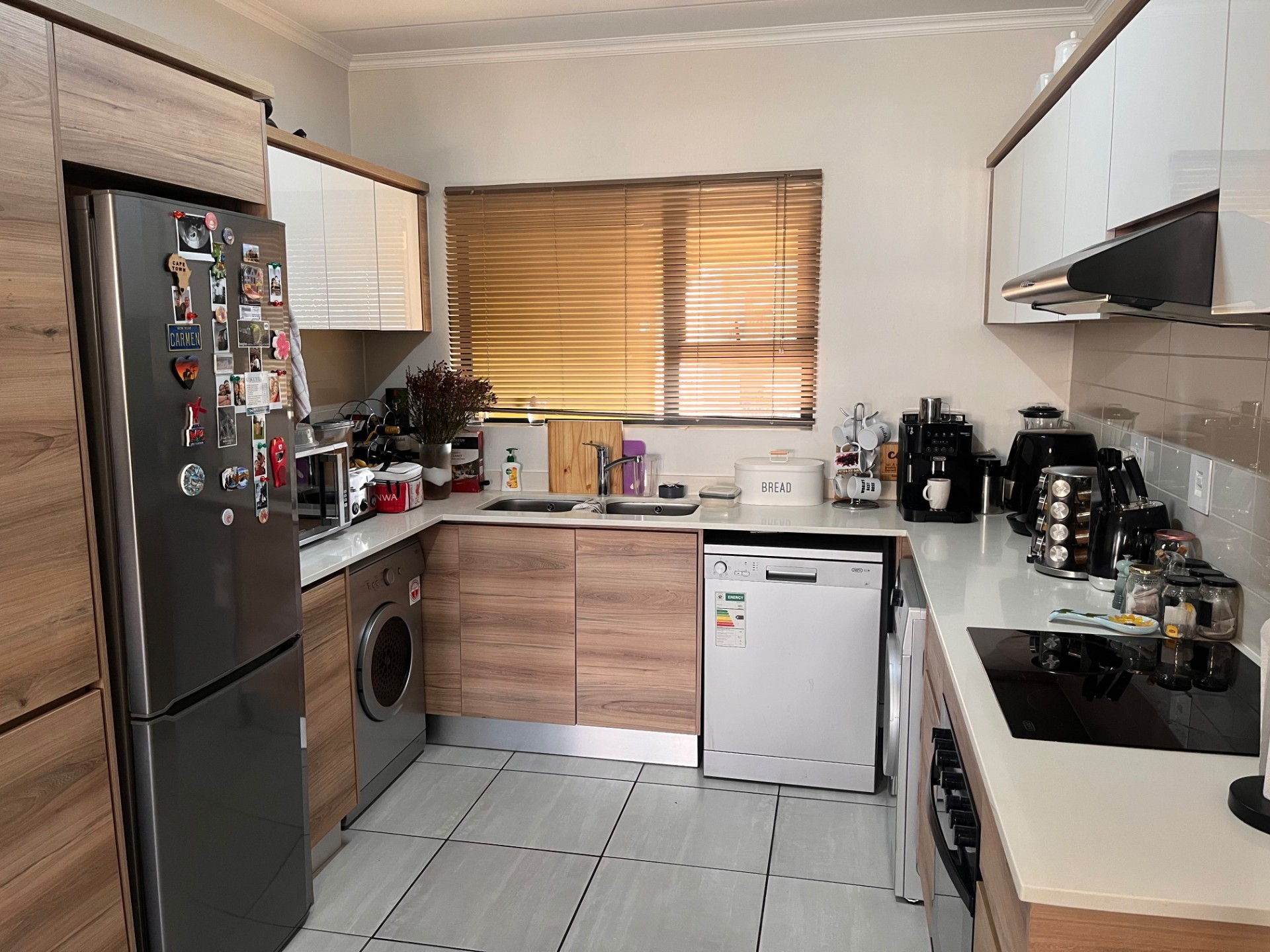 Apartment for rent in Waterfall, Midrand, 107 m²