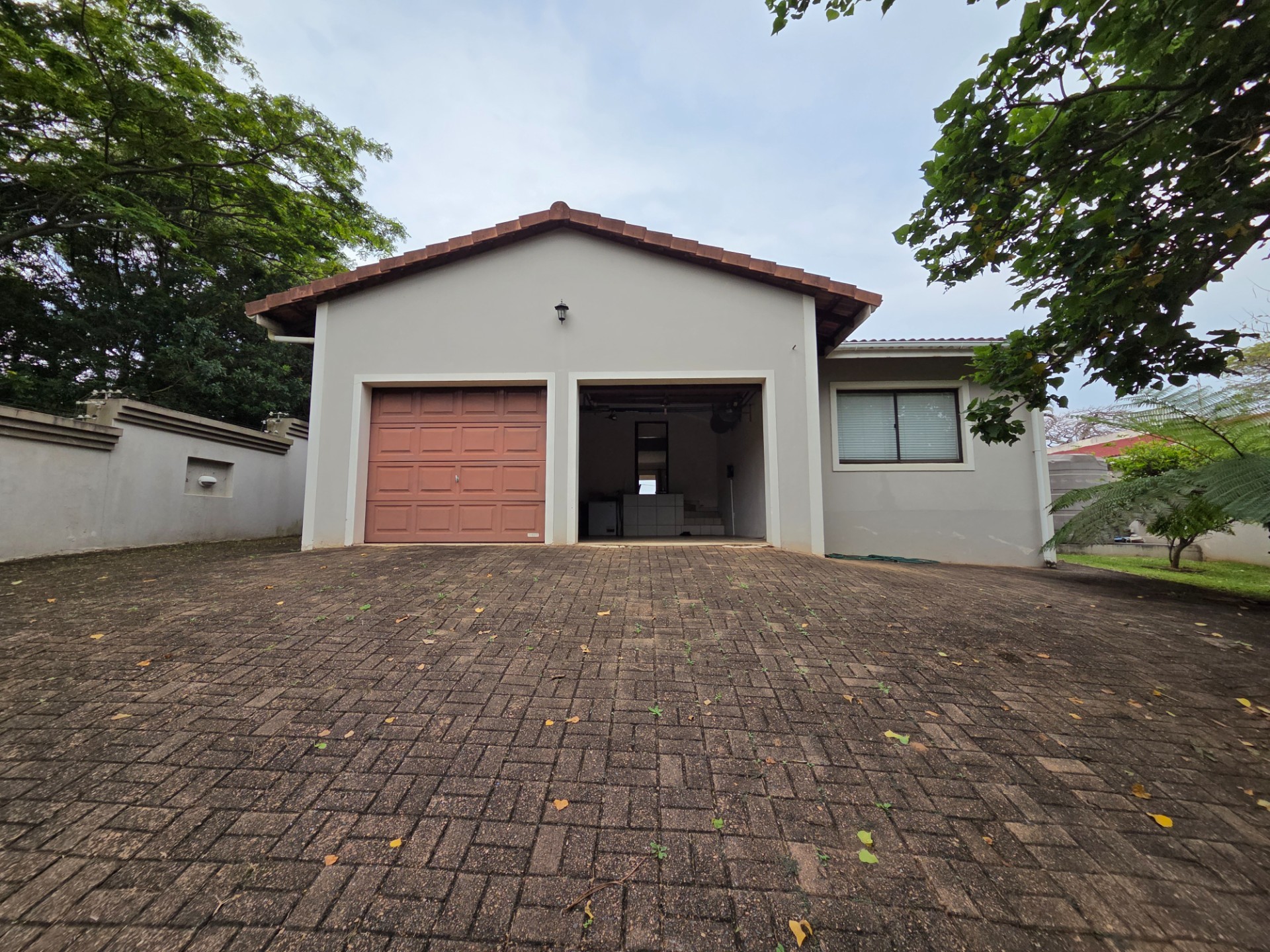 House for sale in Leisure Bay, Port Edward, KwaZulu Natal, 1025 m²
