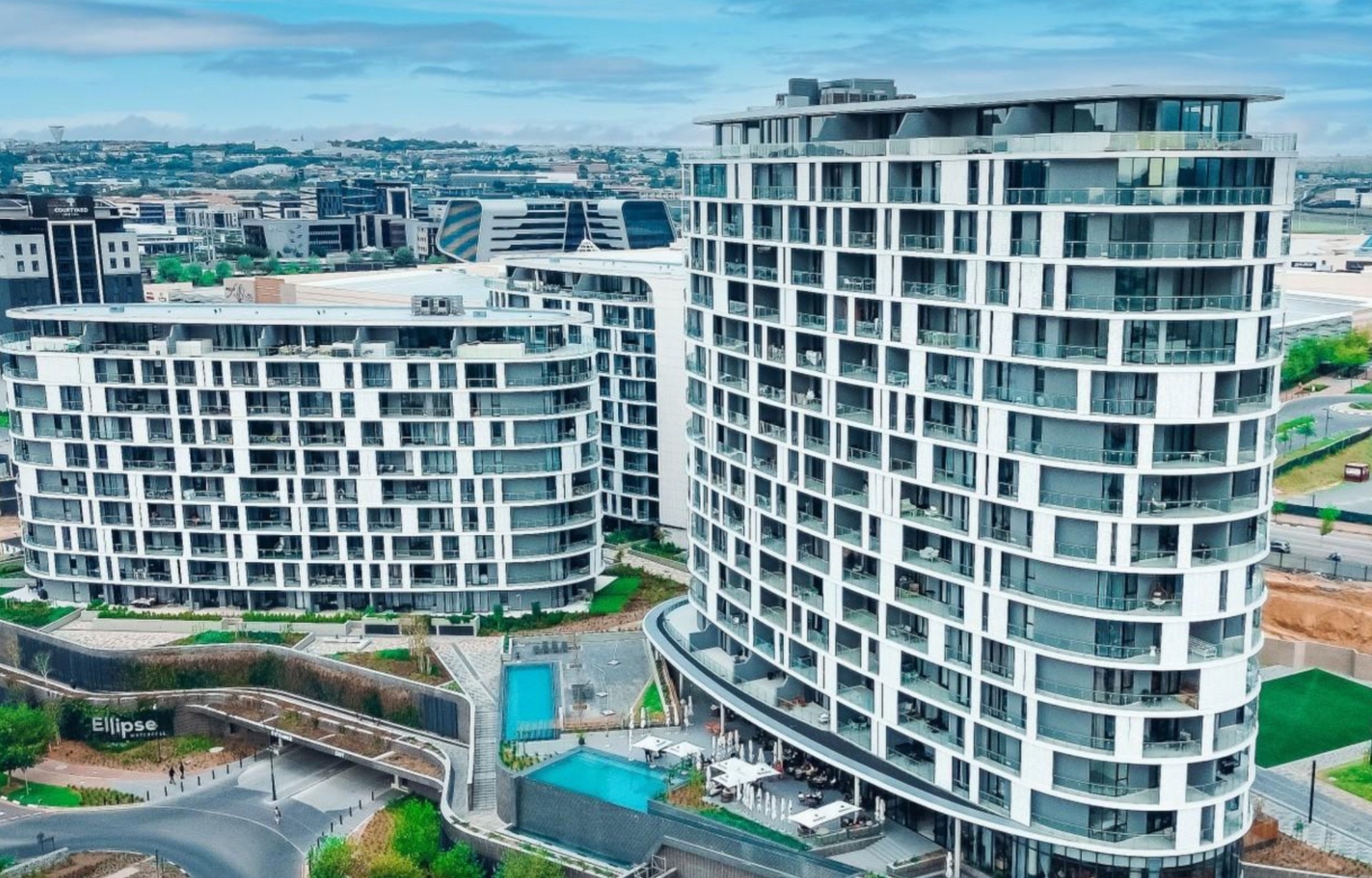 SOPHISTICATED URBAN LIVING AT ELLIPSE