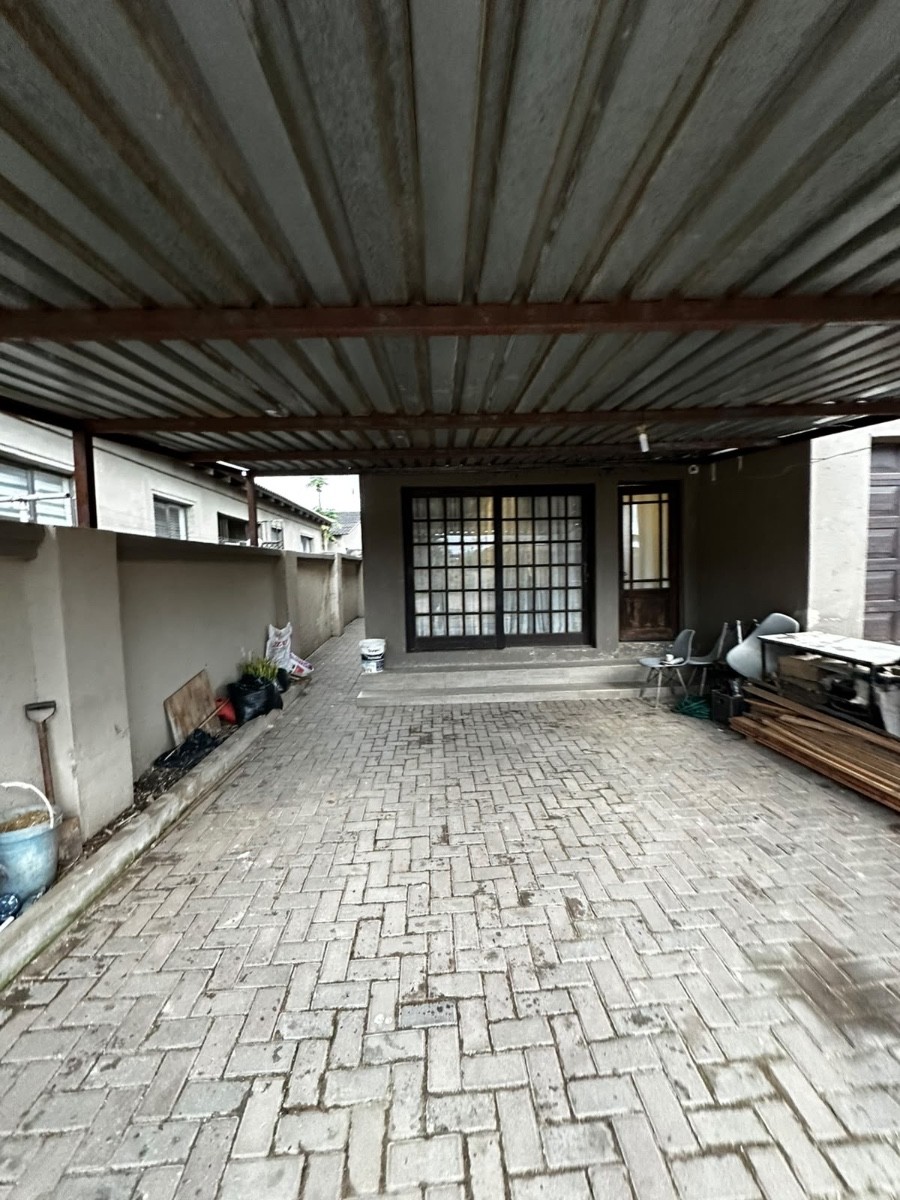 House for sale in Tekwane South, Tekwane, Nelspruit, 400 m²