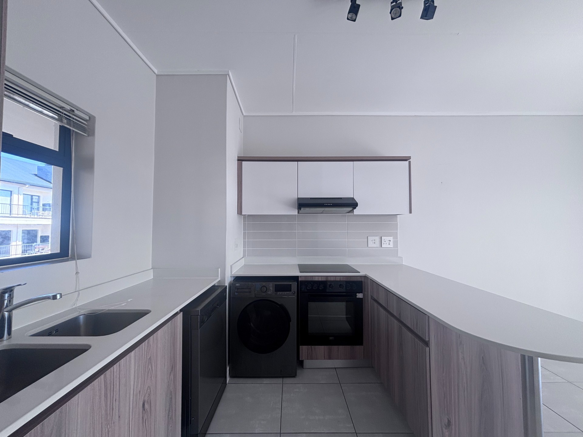 Apartment for sale in Ballito Central, Ballito, KwaZulu Natal, 57 m²