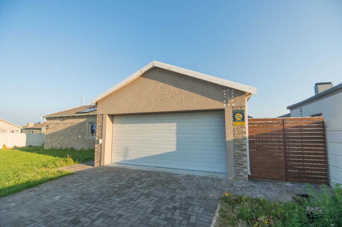House for sale in Overbaakens, Port Elizabeth, 15B Catalpa Street, Overbaakens, Port Elizabeth, Eastern Cape, 148 m²