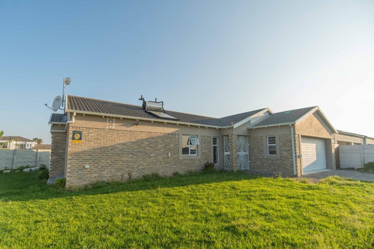 House for sale in Overbaakens, Port Elizabeth, 15B Catalpa Street, Overbaakens, Port Elizabeth, Eastern Cape, 148 m²