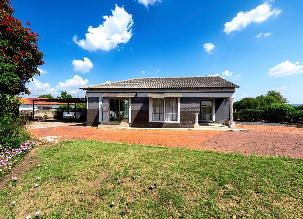 House for sale in Mogwase, North West, 588 m²