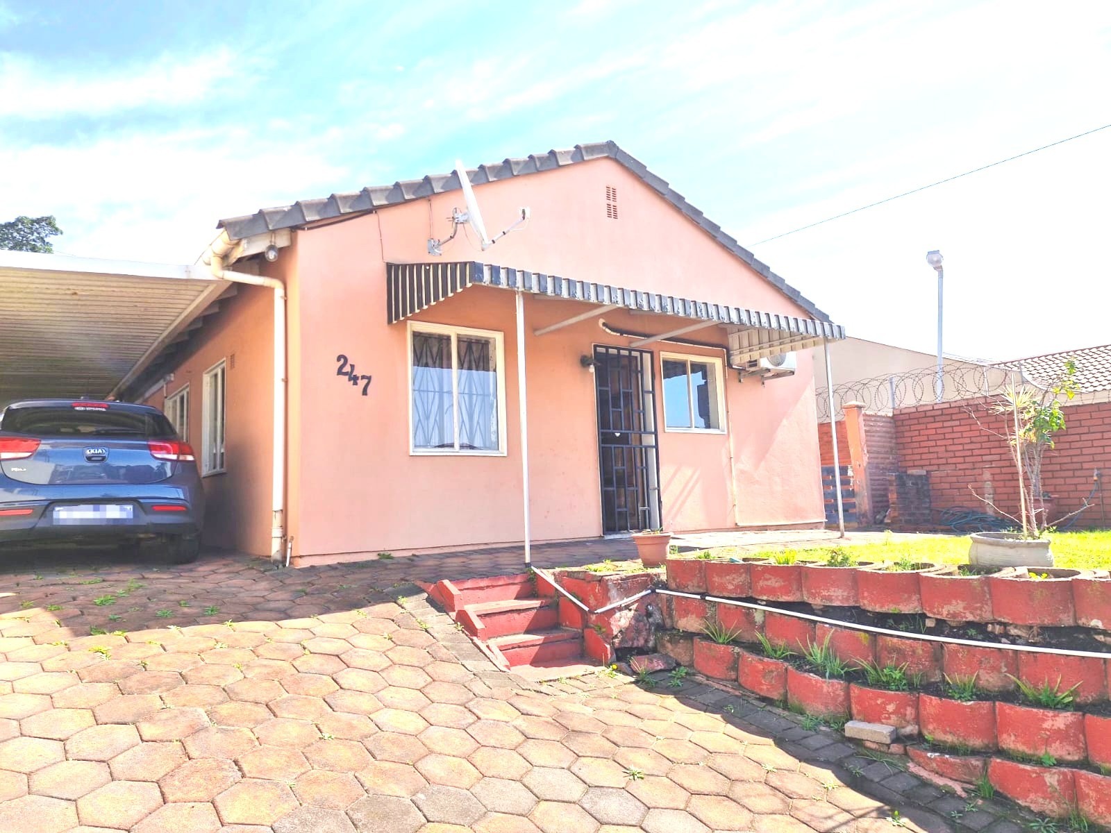 A Neat 3 Bedroom Freestanding House for Sale in Woodview, Phoenix, KwaZulu Natal