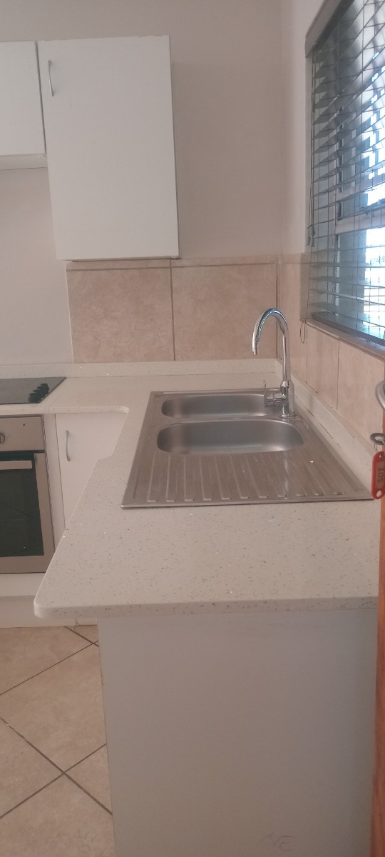 Complex for sale in Sunnyridge, Newcastle, KwaZulu Natal