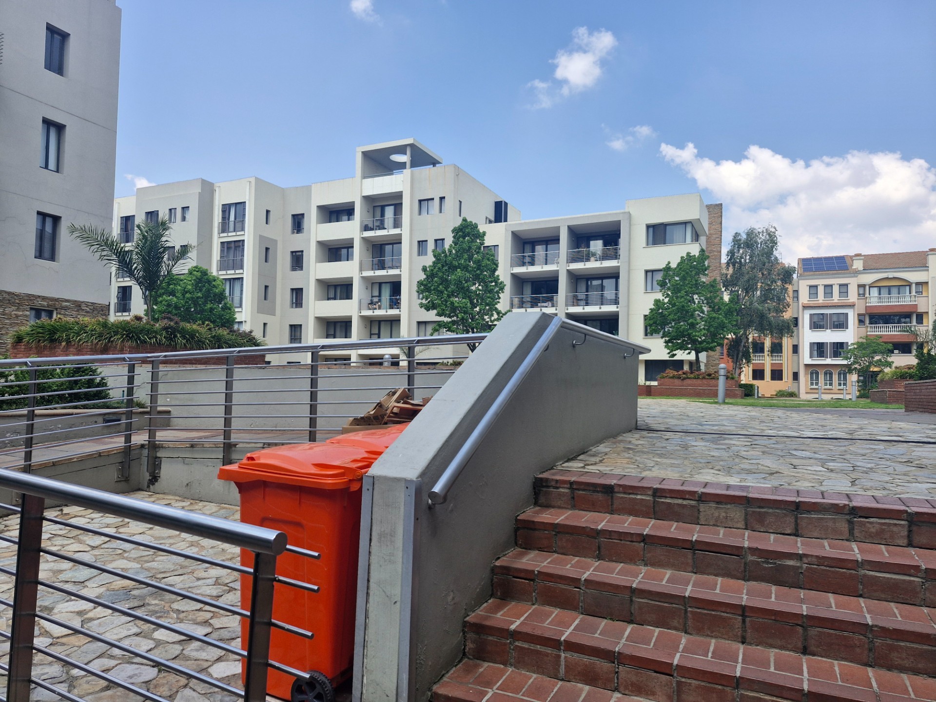 Apartment for rent in Bedfordview, 000  (3rd floor), Kingsley Complex, 1 smith Road, Bedfordview, Gauteng, 81 m²