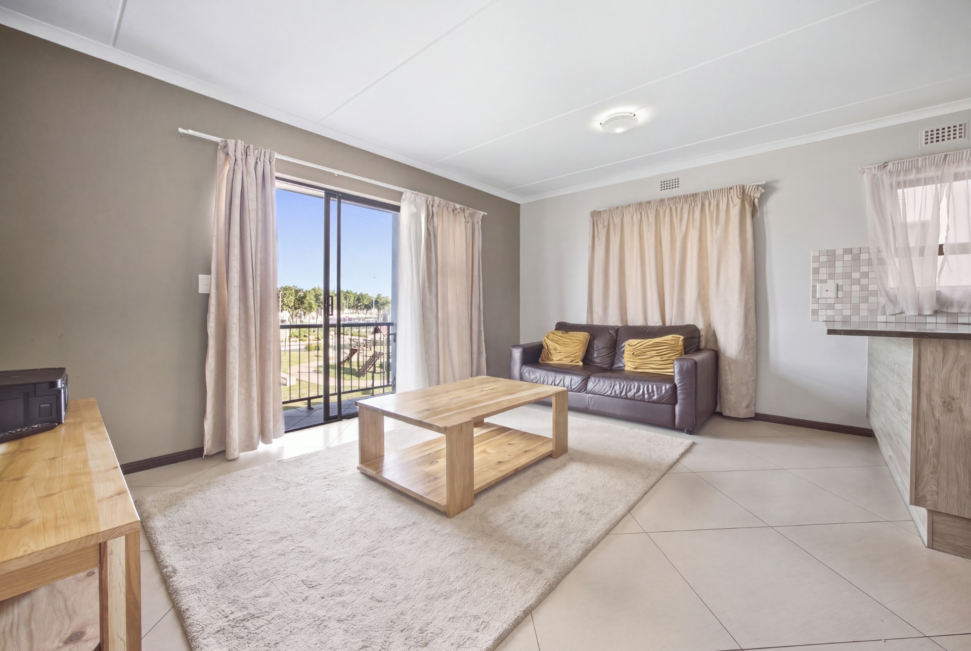 Apartment for sale in Buhrein, Kraaifontein, 67 m²