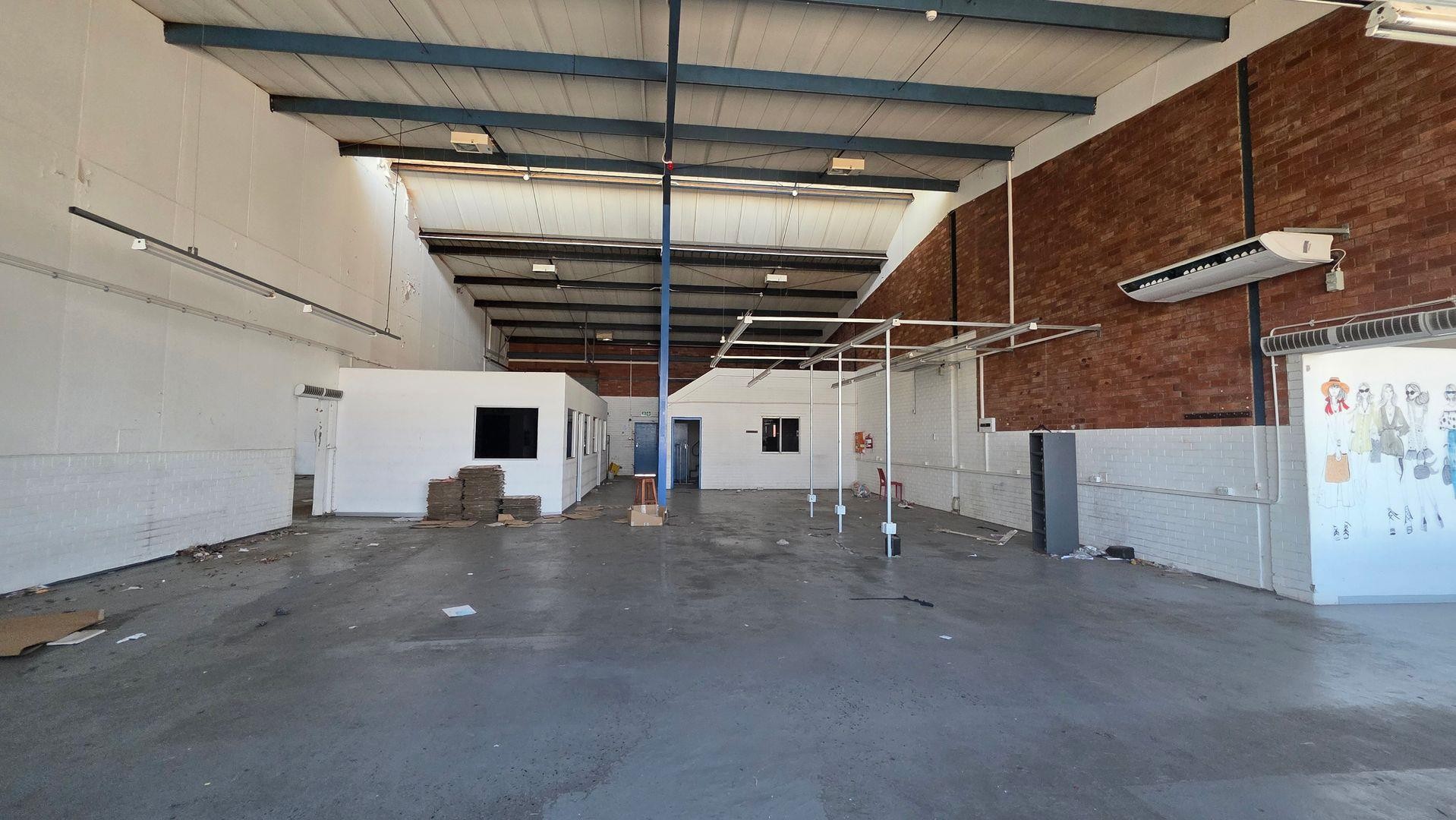 Industrial Property for rent in New Germany, Pinetown, KwaZulu Natal, 630 m²