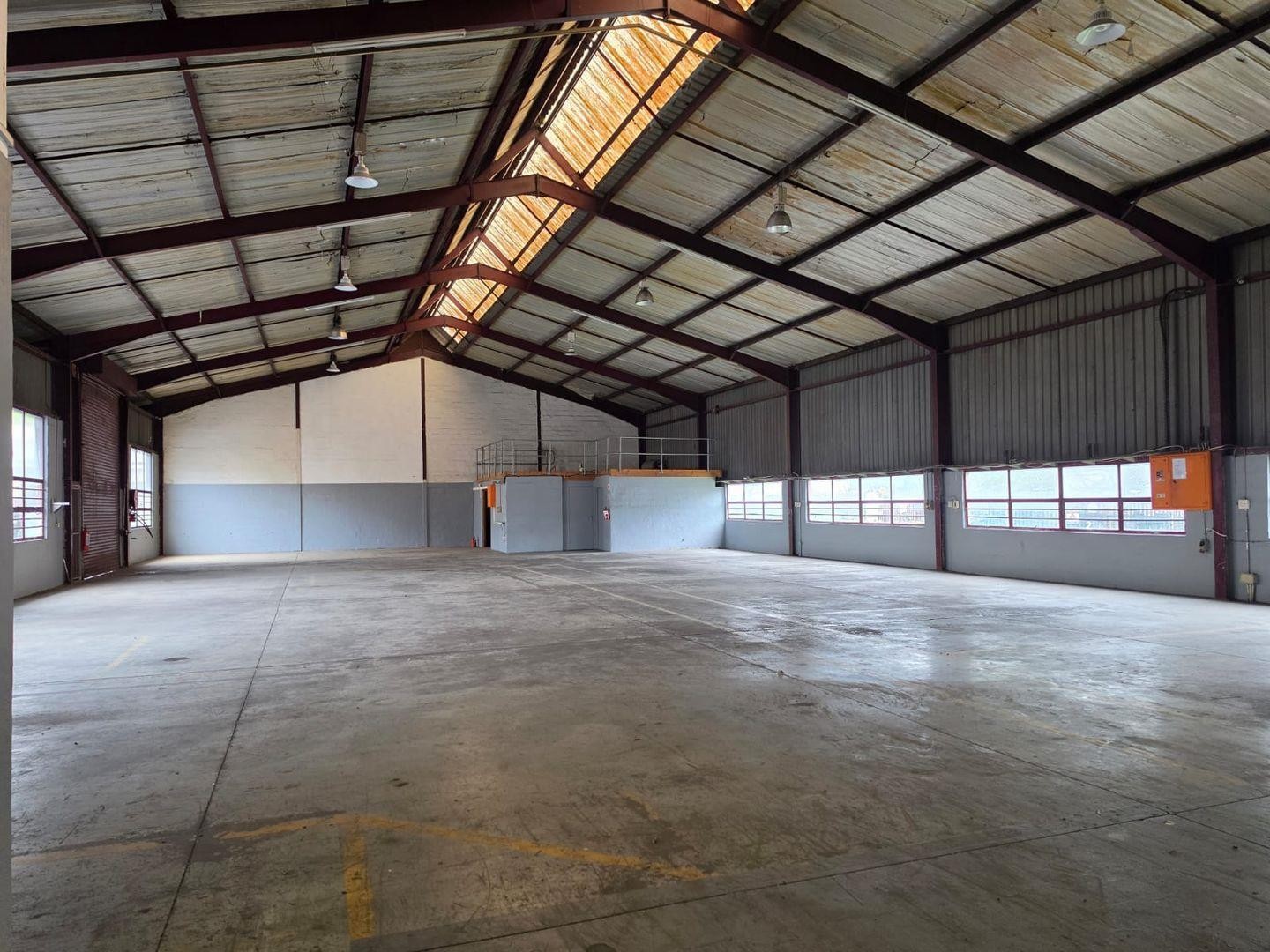 Industrial Property for rent in Maxmead, Pinetown, KwaZulu Natal, 1010 m²