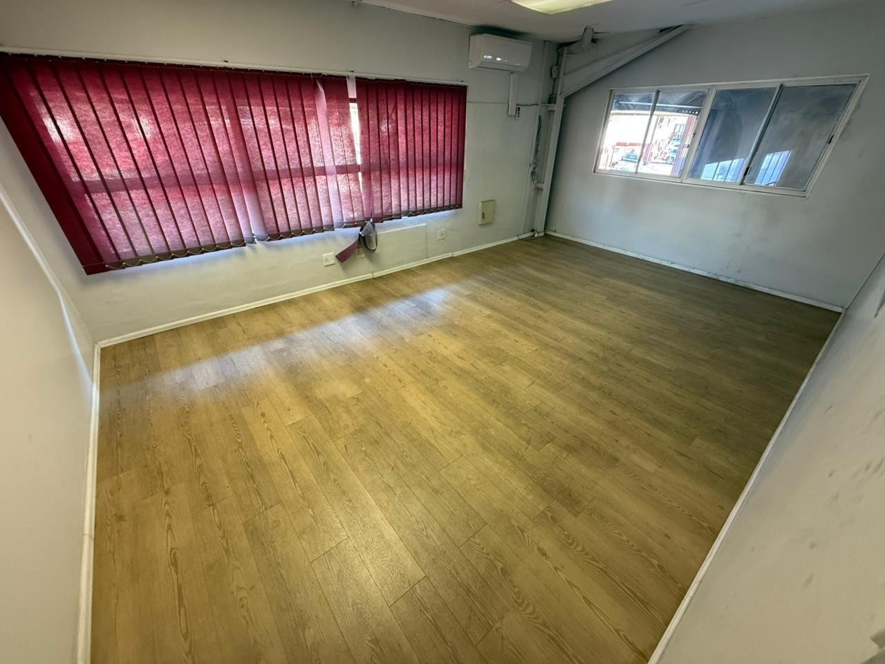 Industrial Property for rent in Maxmead, Pinetown, KwaZulu Natal, 1010 m²