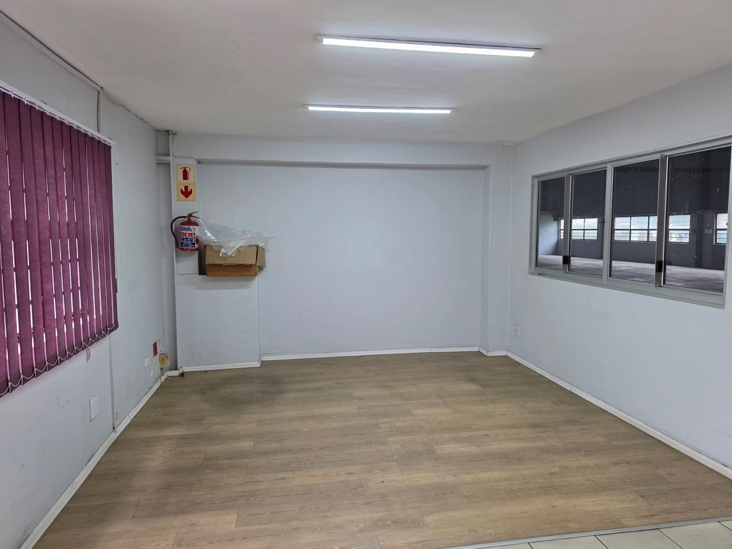 Industrial Property for rent in Maxmead, Pinetown, KwaZulu Natal, 1010 m²