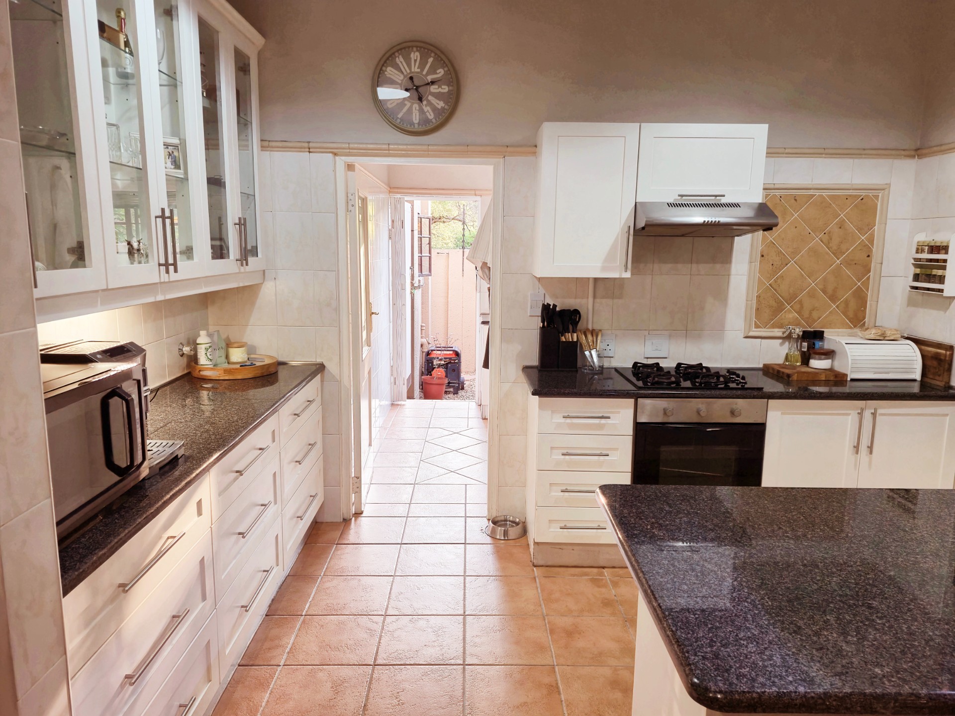 Duet for sale in Faerie Glen, Pretoria, 280 m²