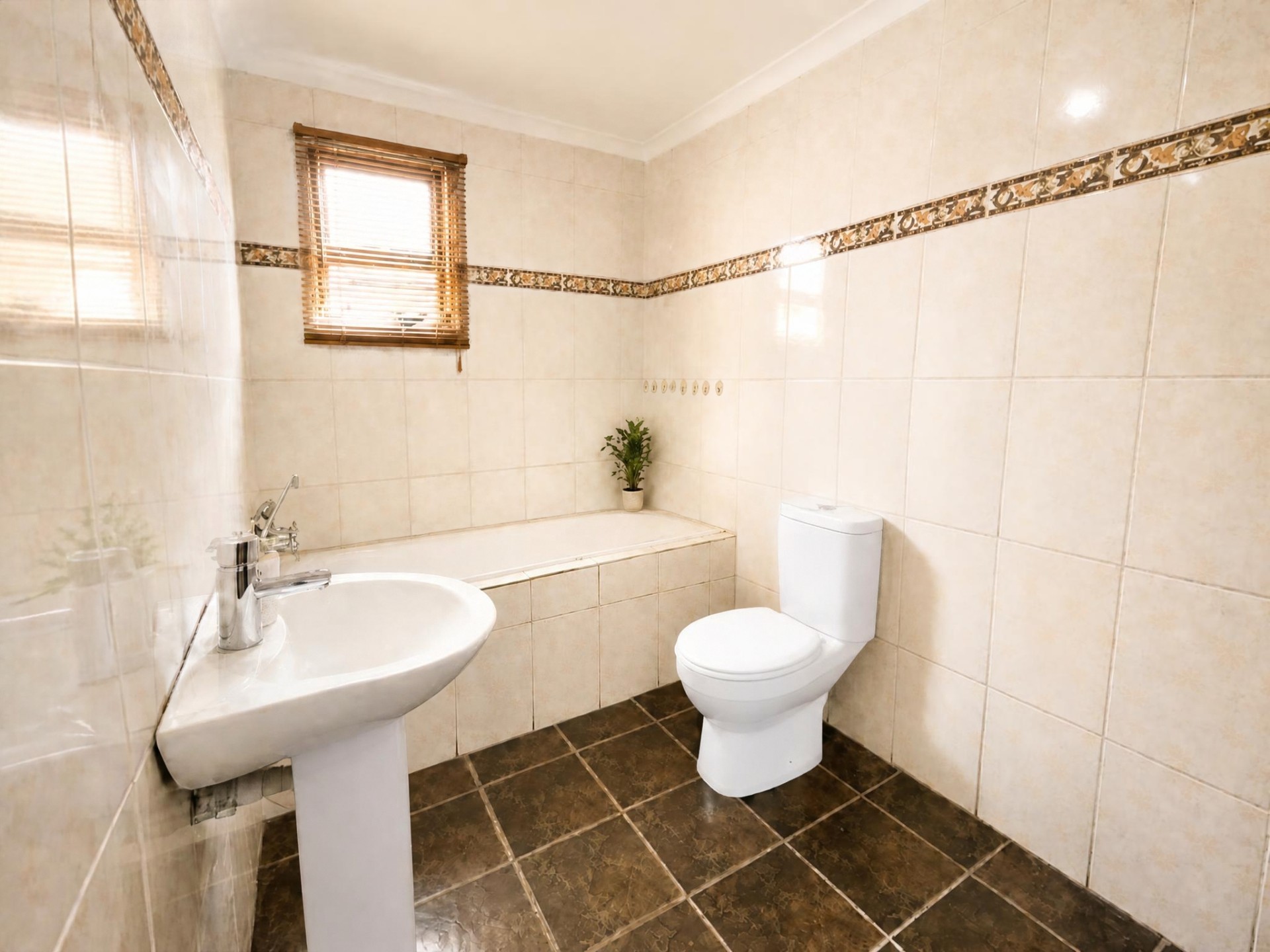 House for sale in Delft South, Delft, 160 m²