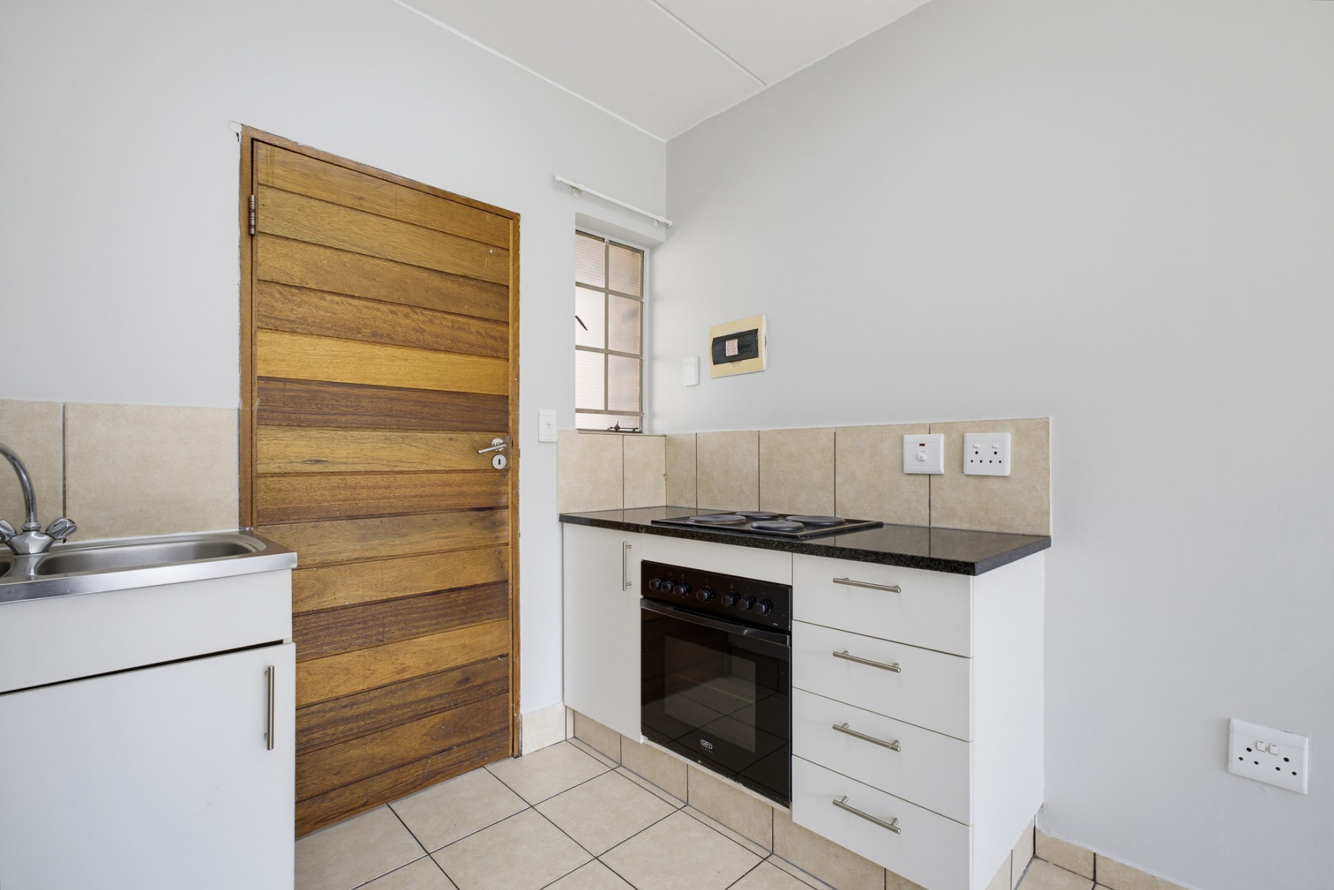 Apartment for sale in Edenvale Central, Edenvale, 207, 67 on 7th, 67 7th Ave, Edenvale Central, Edenvale, Gauteng, 54 m²
