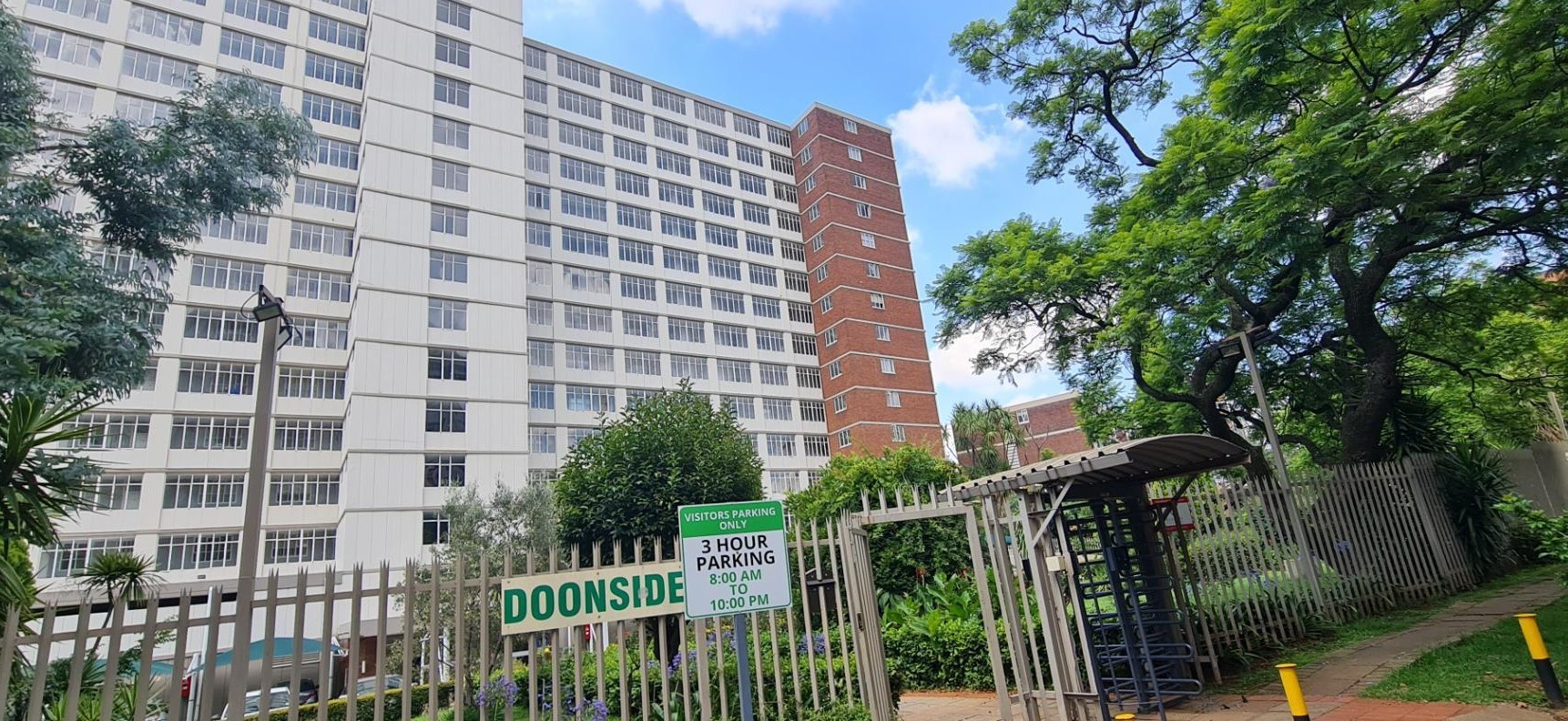Townhouse for sale in Bedford Gardens, Bedfordview, 77 m²