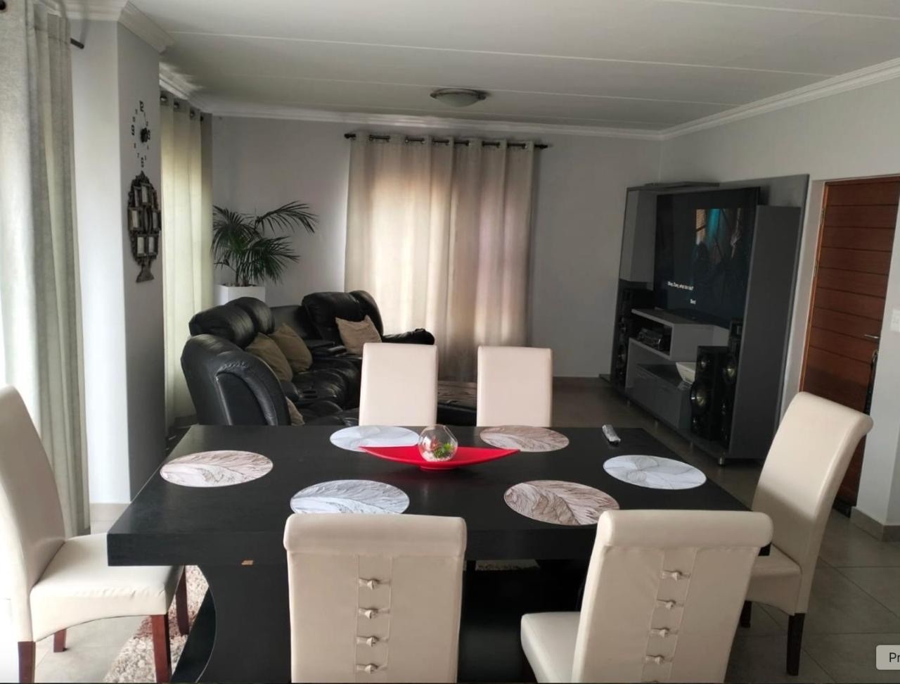 Cluster for rent in Thatchfield Estate, Centurion