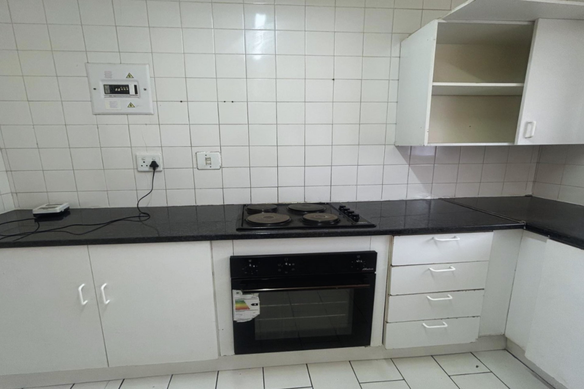 Apartment for sale in Discovery, Roodepoort, 73 m²
